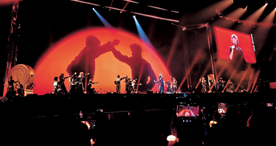 ●來到佛山，林子祥演唱了由他作曲的舞劇《詠春》的推廣主題曲。  香港文匯報記者胡永愛 攝