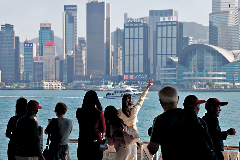 ●德勤認為，香港的公共財政正穩步朝向健康和可持續的發展軌跡。 中通社