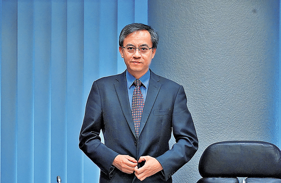 ●浸會大學麥萃才認為，提早滅赤可讓政府無需再大幅「節衣縮食」。 資料圖片