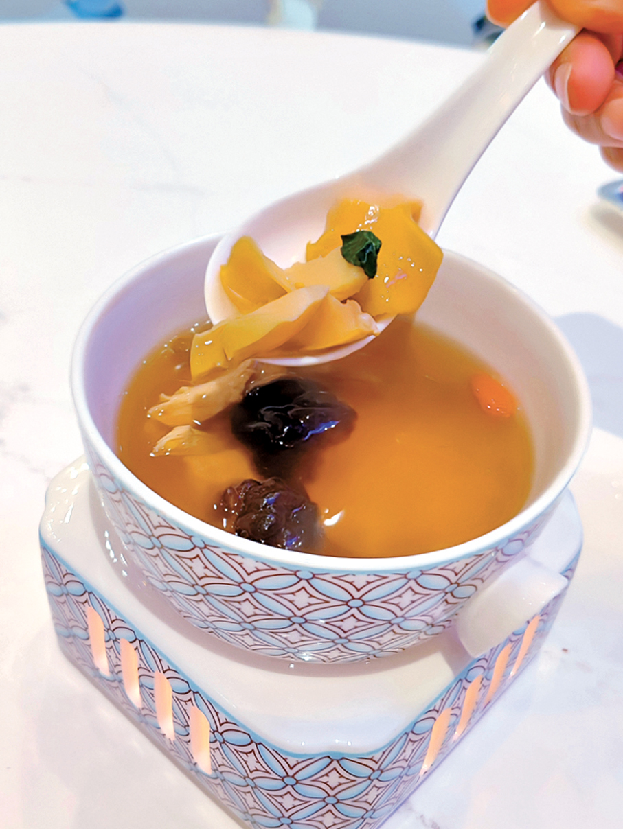 ●石斛核桃菌螺頭燉湯