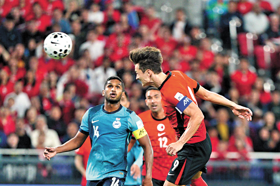 ●安永佳（右）替港足先開紀錄。  大公文匯全媒體記者麥鈞傑 攝