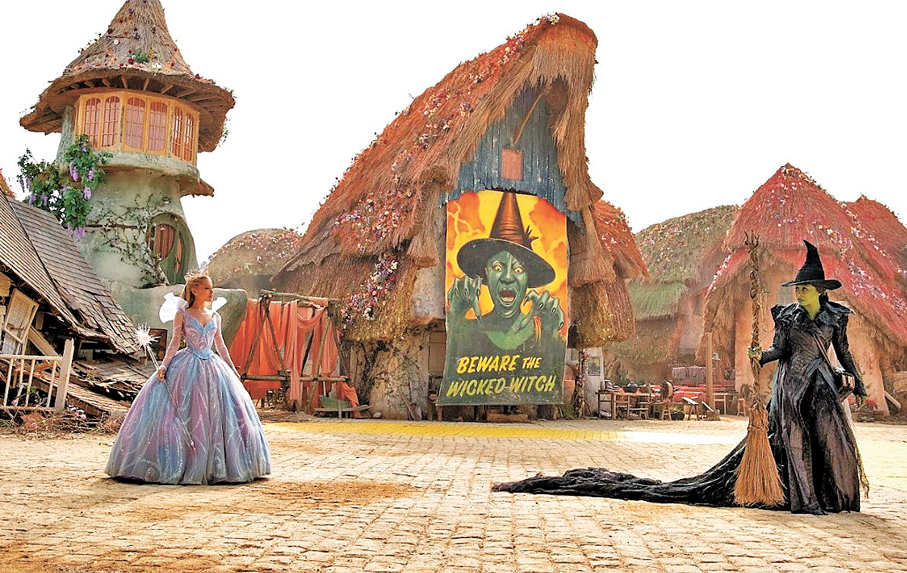 ●《魔法壞女巫：第二章》由Cynthia Erivo和Ariana Grande（左）等傾力演出。