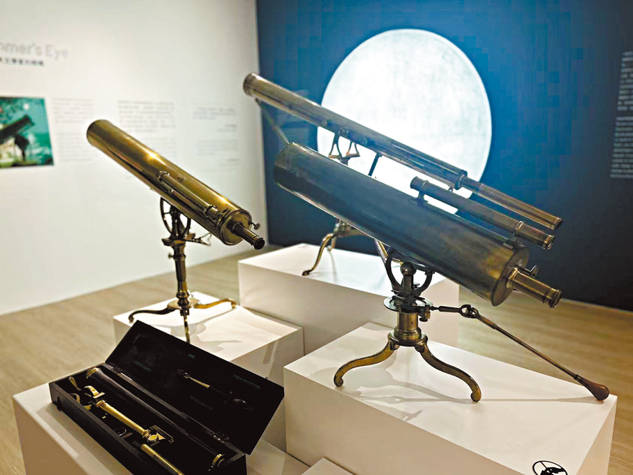 ●折射望遠鏡與反射望遠鏡。