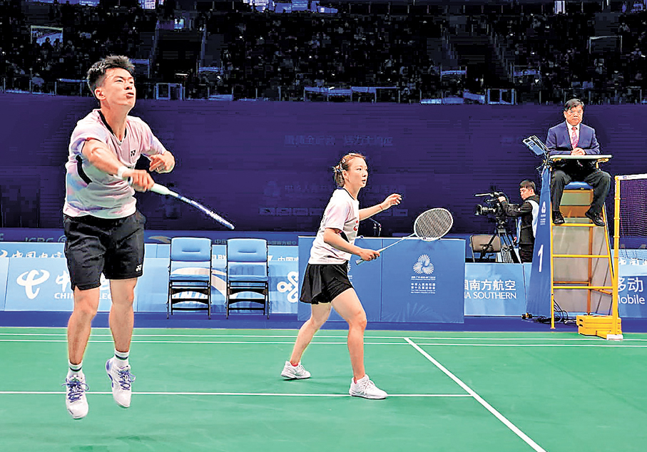 ●「雅思」組合在比賽中。  香港文匯報記者郭若溪 攝