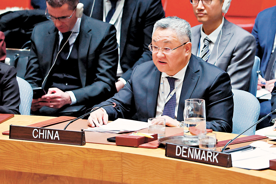 ●中國常駐聯合國代表傅聰21日就日本首相高市早苗涉台言論致函聯合國秘書長古特雷斯。圖為傅聰當地時間20日在聯合國紐約總部舉行的安理會會議上發言。法新社