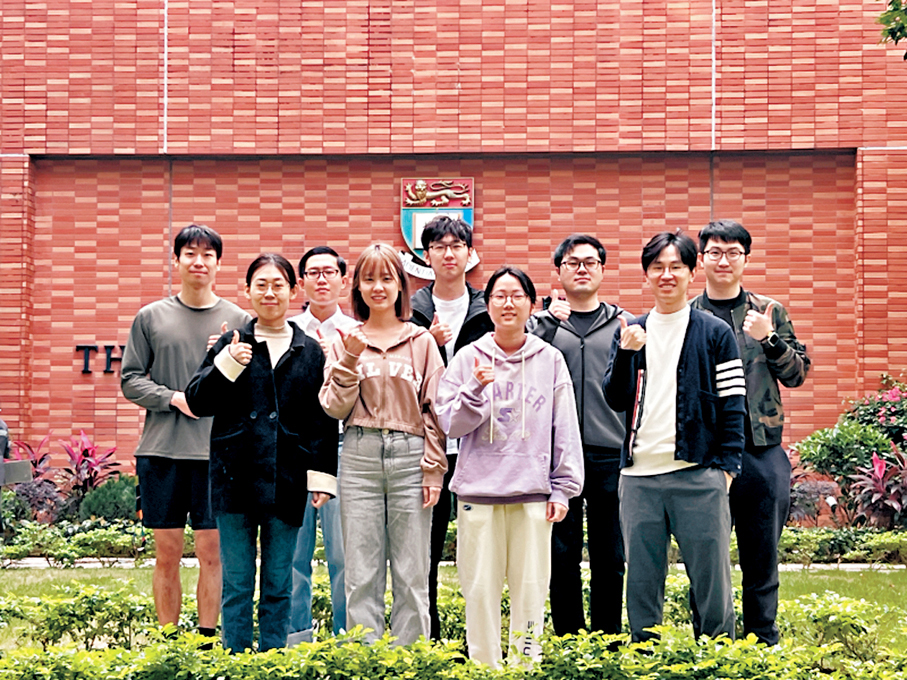 ●港大團隊成功研發新型濕氣驅動發電機。   港大供圖