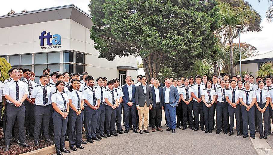 ●阿德萊德飛行訓練學校訓練機師。 香港文匯報記者李千尋 攝