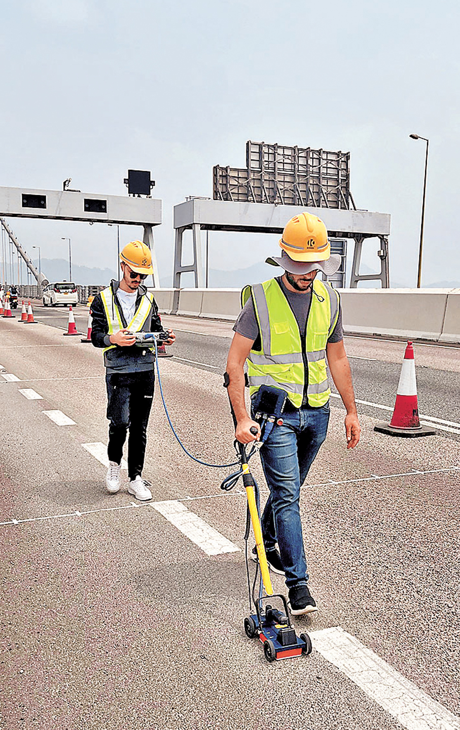 ●智慧橋樑檢測系統採用無人機、探地雷達及紅外線熱成像三種先進工具的組合，取代常用的傳統目視檢查，已於本港11座橋樑完成檢測。 港理大圖片