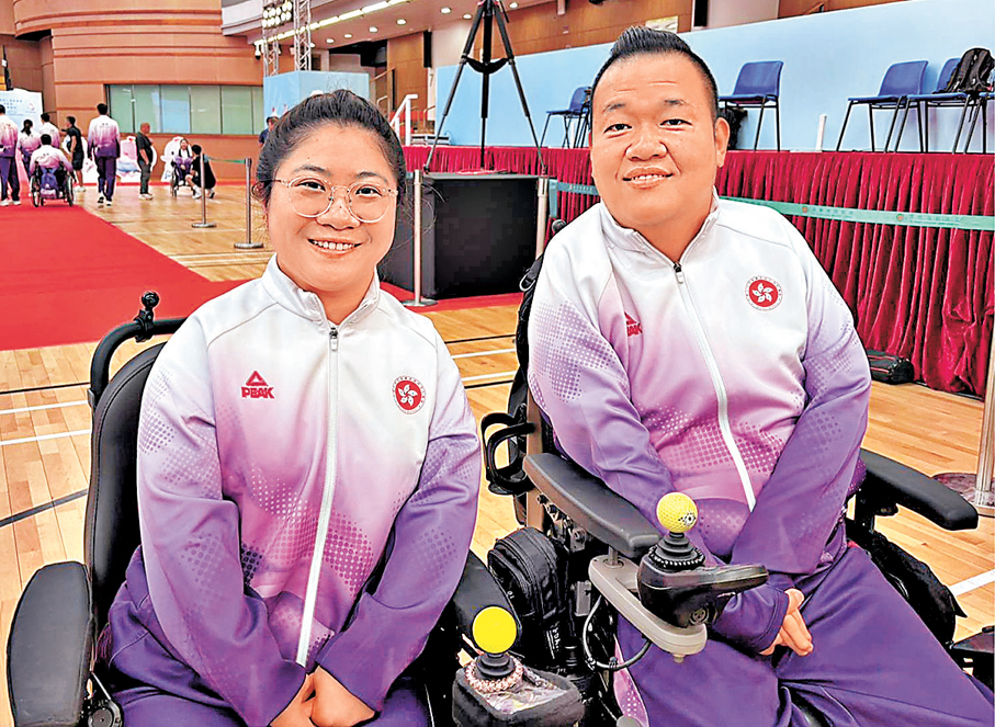 ●張沅（左）及梁育榮同樣希望衝擊獎牌。