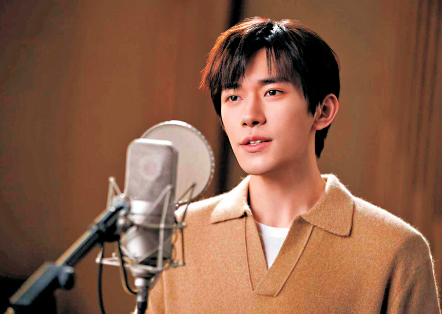 ●易烊千璽為運動員加油。廣東衛視供圖