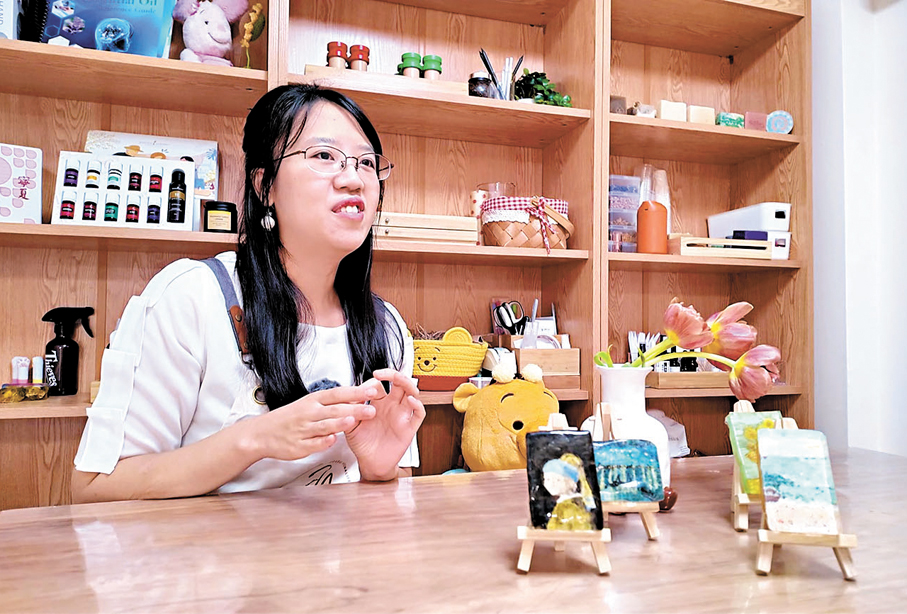 ●「喜樂油工作室」Joyce