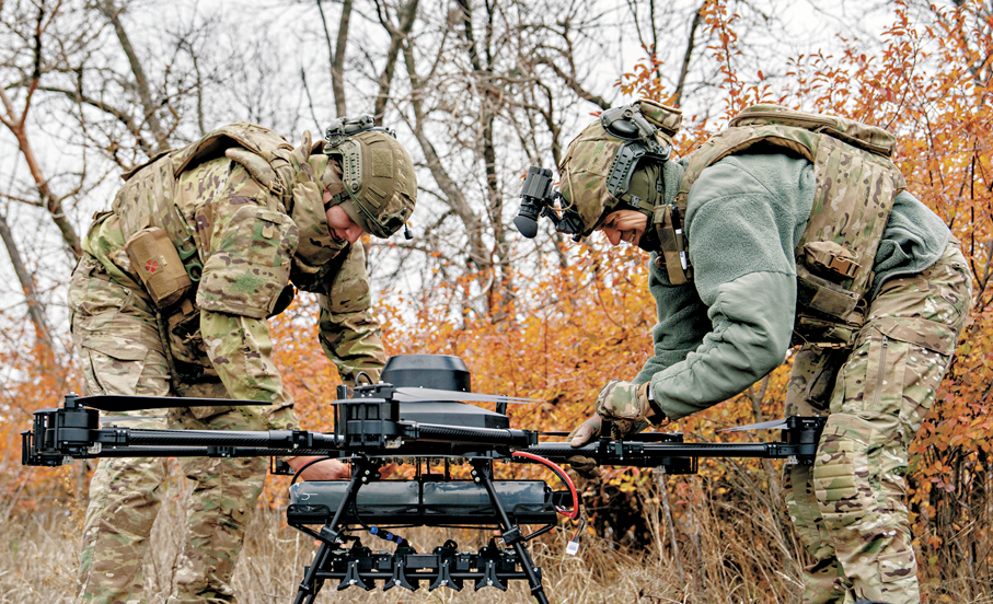 ●烏克蘭哈爾科夫州士兵進行無人機演習。  美聯社