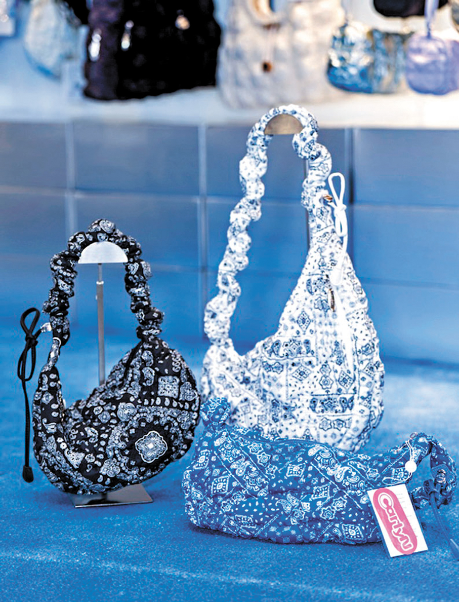 ●Paisley Cozy系列雲朵包