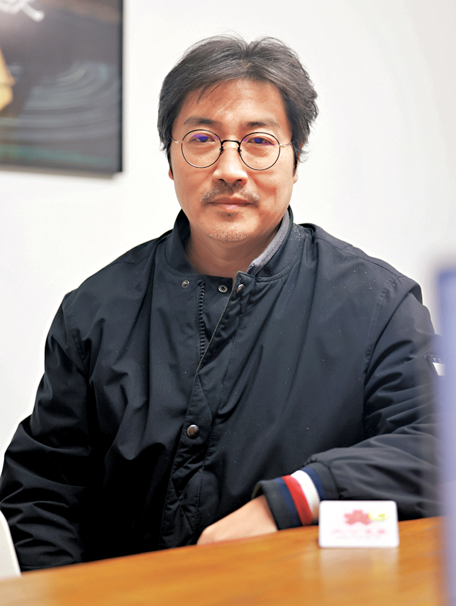 ●劉強時常與個性鮮明的導演合作。  香港文匯報記者胡若璋 攝