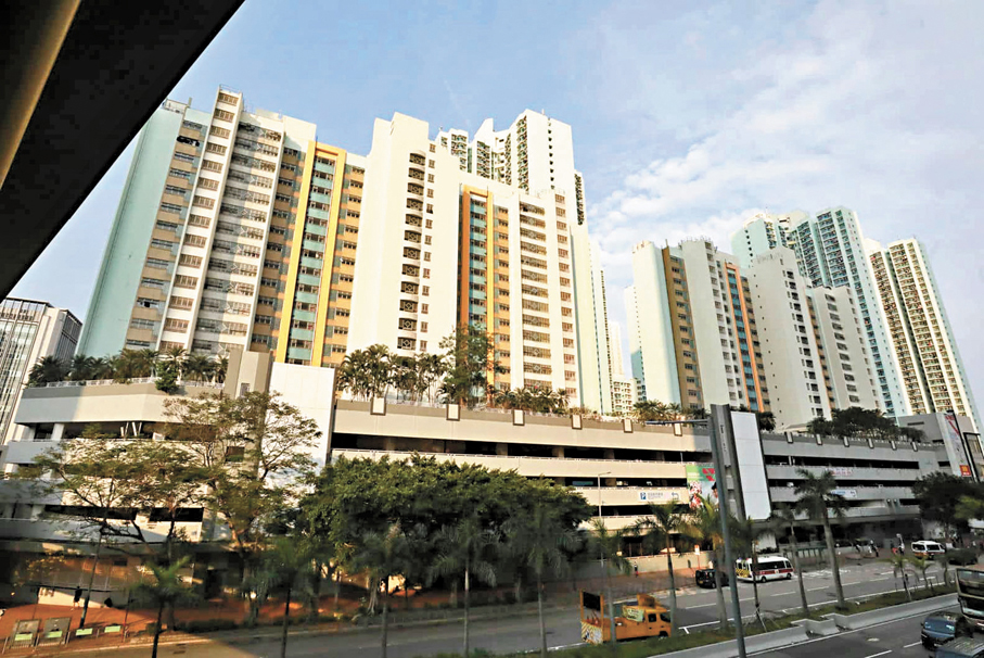 ●有市民希望可以購買自己住的公屋。圖為富昌邨。 資料圖片