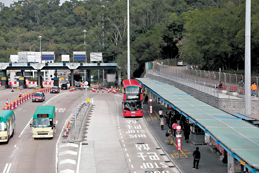 ●候選人倡推動公共交通營辦商開設更多相應路線。 資料圖片