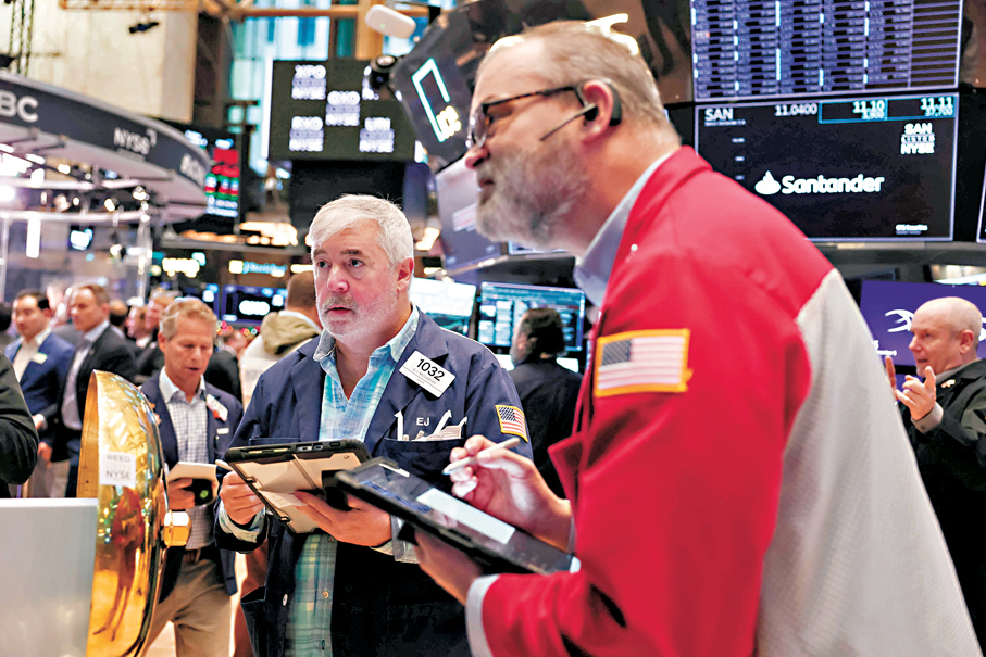 ●美國近期發布的經濟數據，進一步鞏固聯儲局本月降息的預期，美股三大指數齊漲。法新社