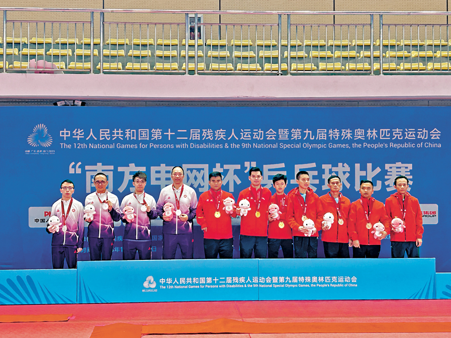 ●港隊和河北隊在TT9頒獎儀式上。  香港文匯報記者敖敏輝 攝