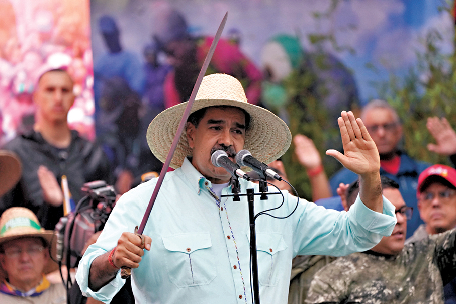 ●特朗普不斷向委內瑞拉總統馬杜羅加強軍事施壓，引發將美拖入戰爭深淵的擔憂。 美聯社