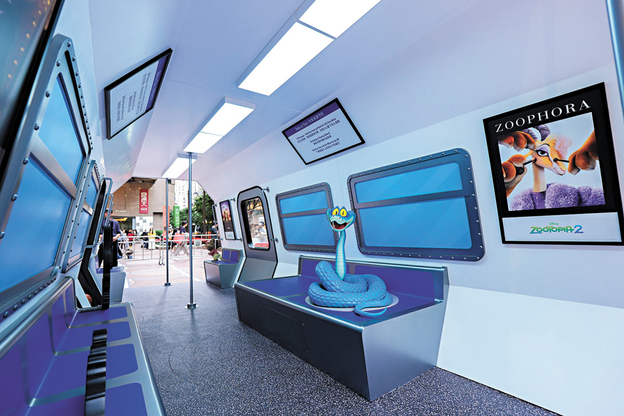 ●優獸列車內全新角色—大蛇基利Gary及短尾矮袋鼠治療師毛臣臣醫生Dr.Fuzzby等與粉絲合照。