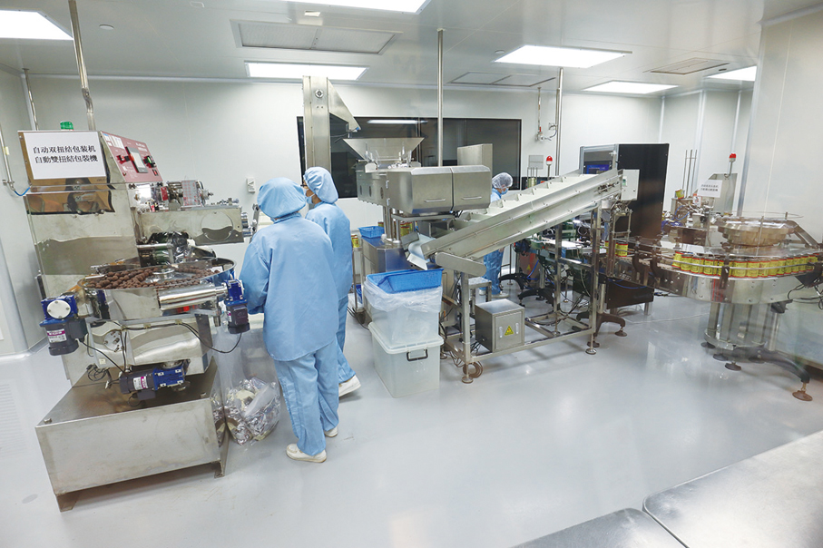 ●品牌所有產品均由原材料開始進行檢測，以「扶正養陰丸」為例，需通過600餘項檢測。