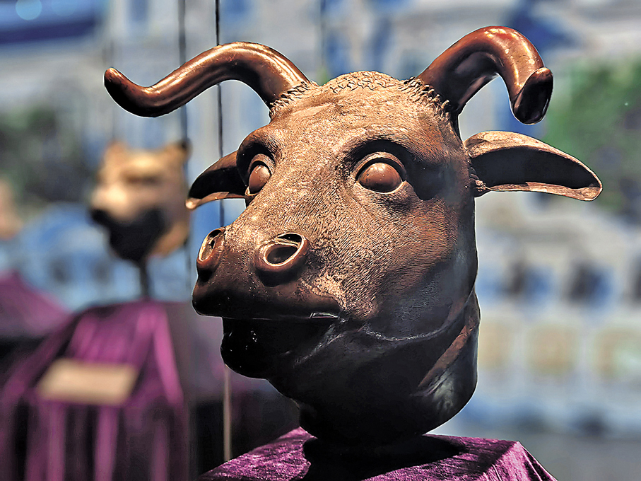 ●此次特展展出牛首文物原件。記者于海江  攝