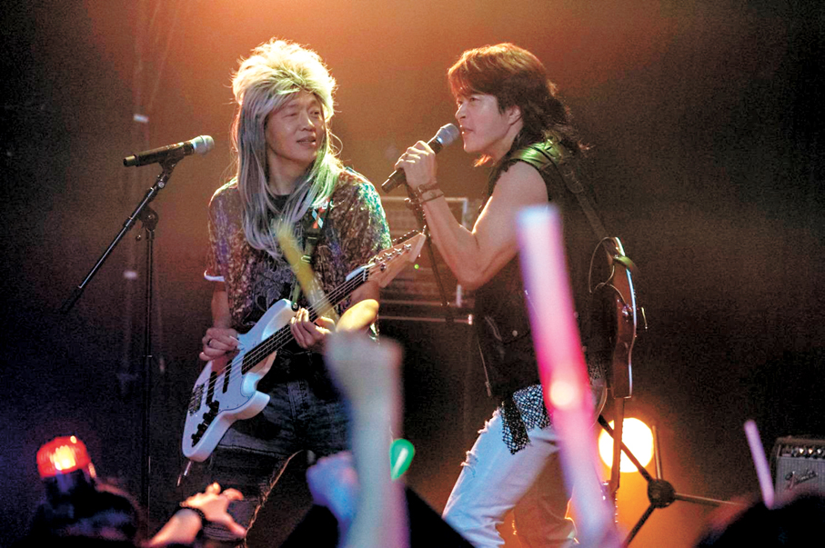 ●權相佑又唱又跳，使出渾身解數。