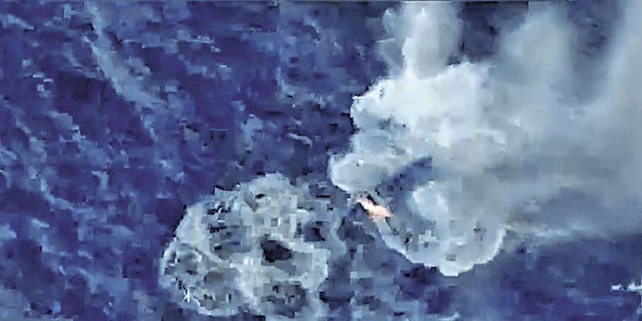 ●影片顯示船隻遭到炮擊。 法新社