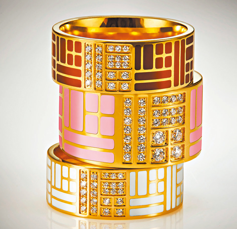 ●具有情緒價值的產品更受消費者青睞。圖為周大福珠寶金飾。