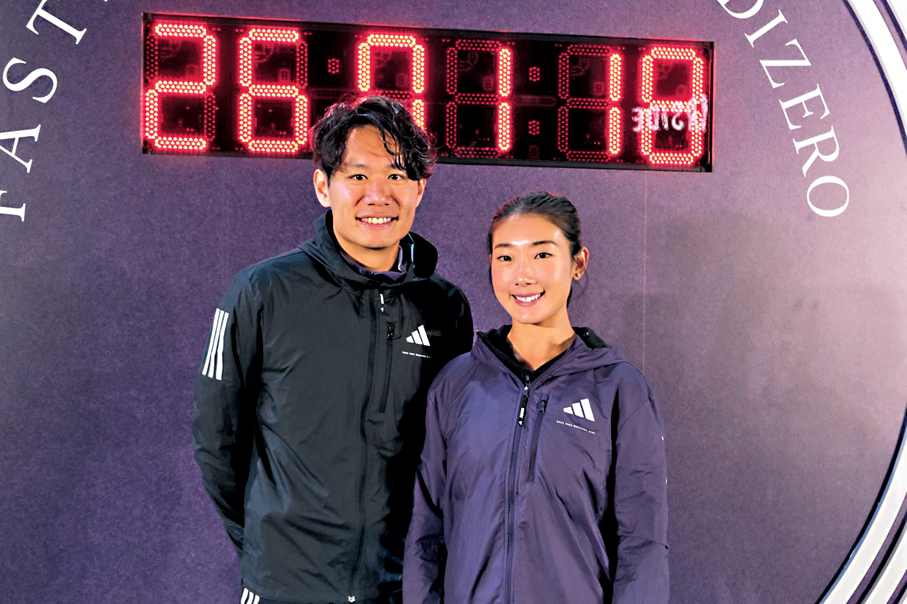 ●黃啟樂（左）和羅映潮今屆渣馬將挑戰全馬賽事。 香港文匯報記者葉詩敏  攝