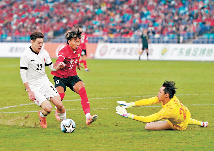 ●孫銘謙（白衫）連續兩仗均有入球。 香港文匯報記者張發兒  攝