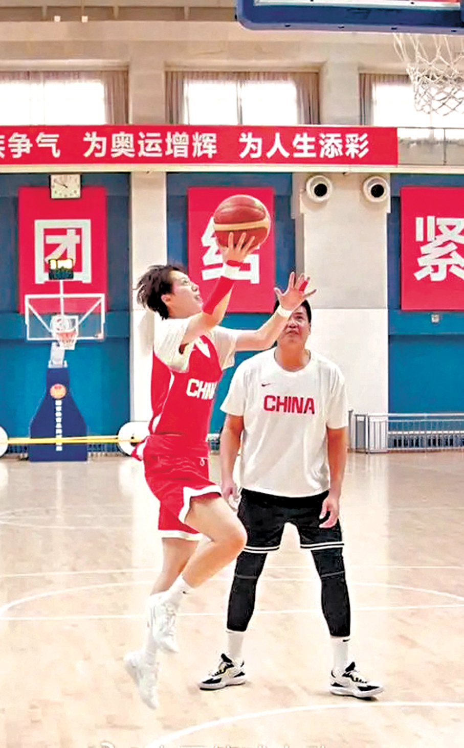 ●中國女籃早前展開為期四周的集訓。 中國籃球之隊微博圖片