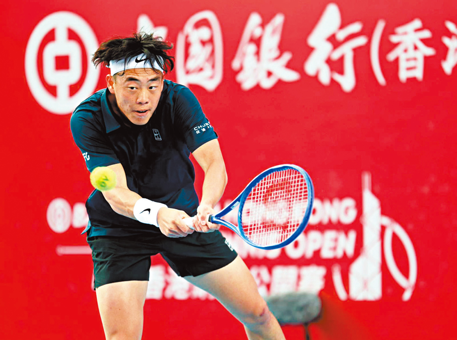 ●黃澤林激戰三盤反勝迪亞路，成功晉身八強。