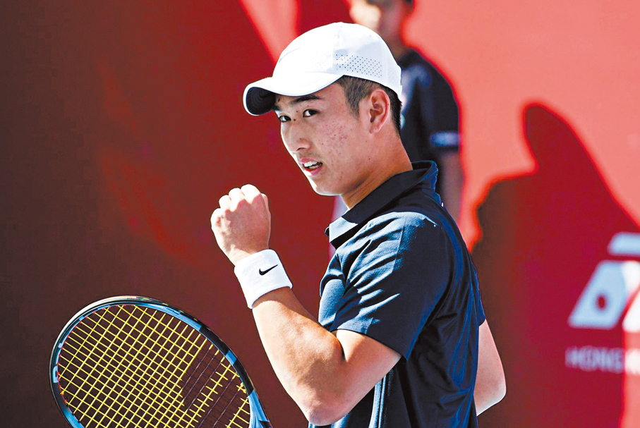 ●商竣程勝出後握拳慶祝。