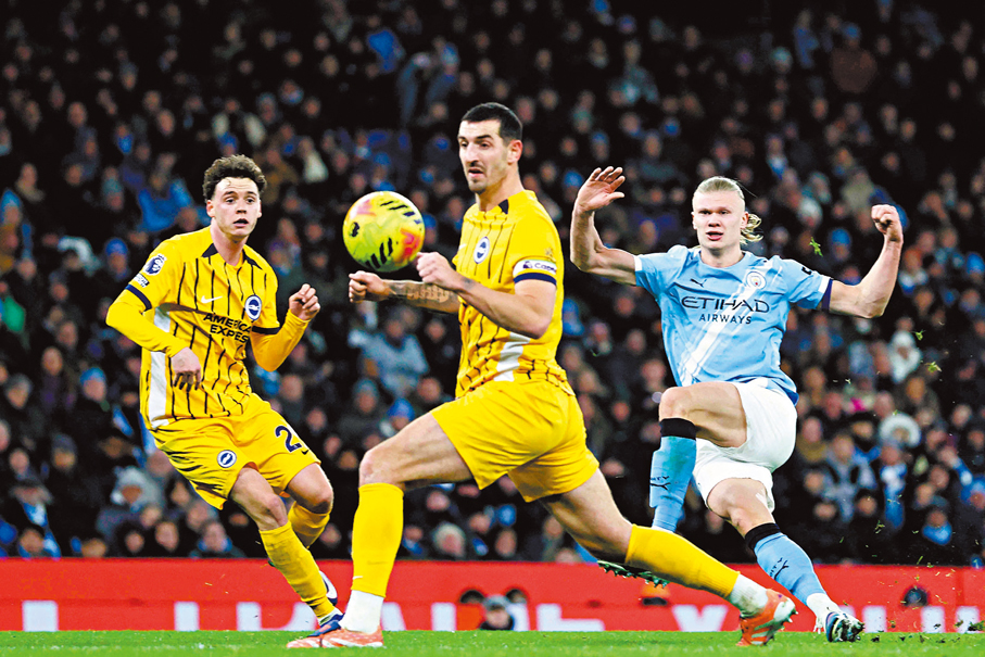 ●艾寧夏蘭特（右）浪費多次黃金機會。 法新社