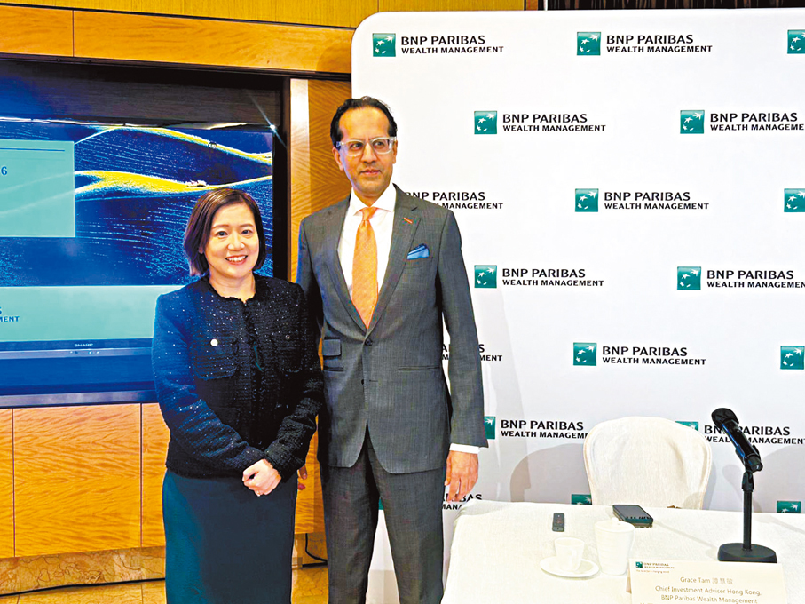 ●法巴財富管理香港首席投資策略師譚慧敏（左）、法國巴黎銀行財富管理亞洲區投資長Prashant Bhayani。 香港文匯報記者莊程敏  攝