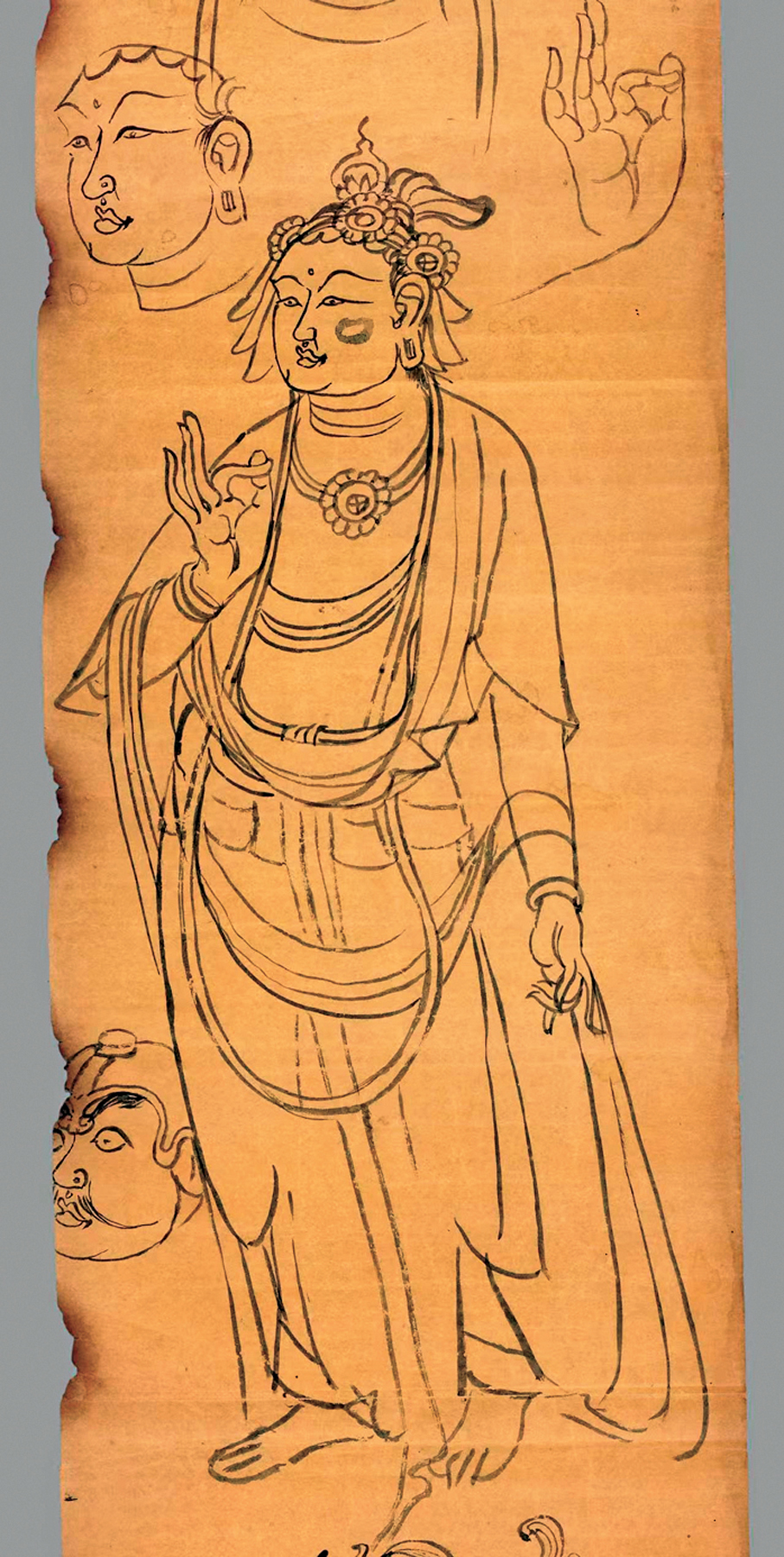 ●不少敦煌寶藏流落海外。圖為法國國家圖書館藏唐代敦煌畫稿。 作者供圖