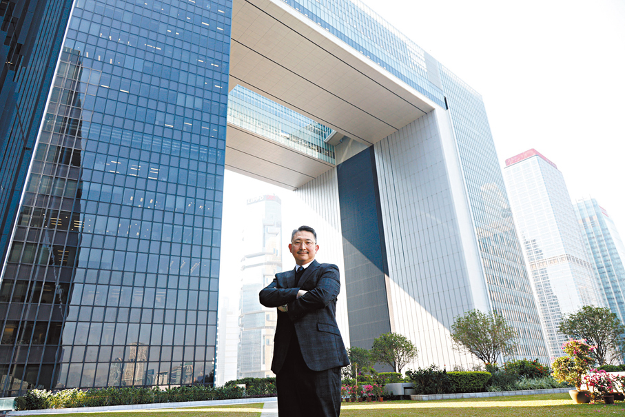 ● 林偉全認為，議員應擔當「舵手」推動各界與本地外籍企業家和外資企業攜手說好香港故事。 香港文匯報記者黃艾力  攝