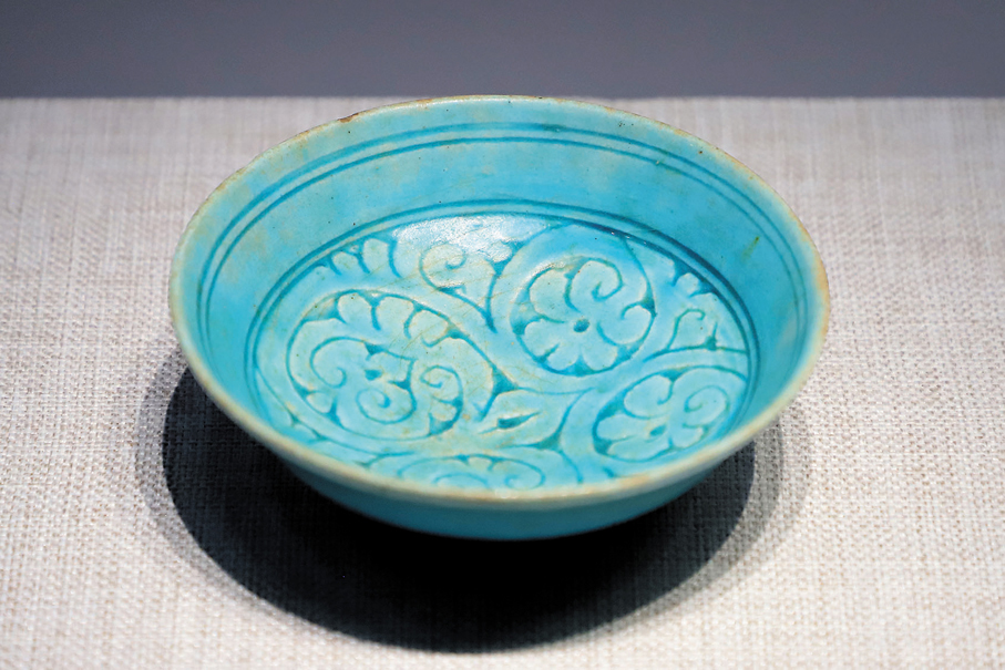 ●阿拔斯王朝時期釉陶碗