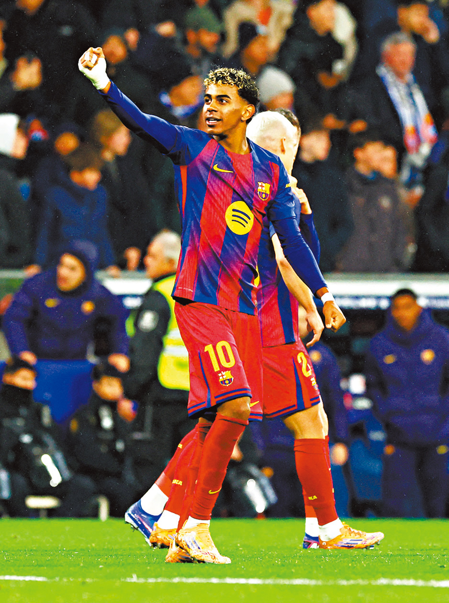 巴塞隆拿前鋒  羅拔利雲度夫斯基