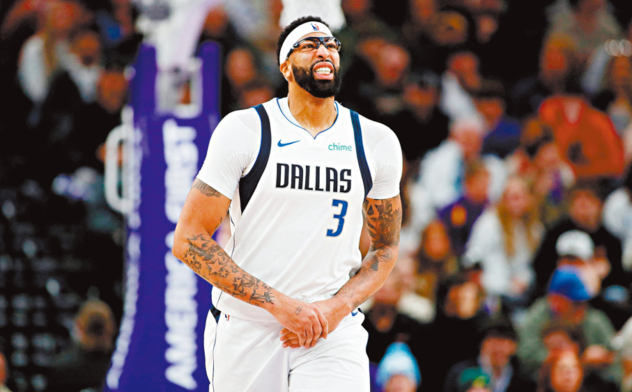 ●安東尼戴維斯上場手腕受傷，被迫退下火線。 資料圖片