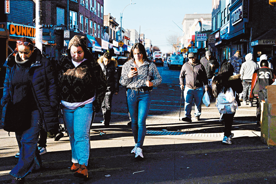 ●美國去年11月職位空缺數量按年減少近90萬個，招聘與裁員數量均維持在低位。 路透社