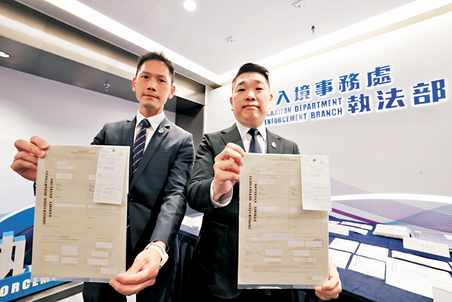 ●左起：鄧偉業、許志堅。香港文匯報記者劉友光 攝