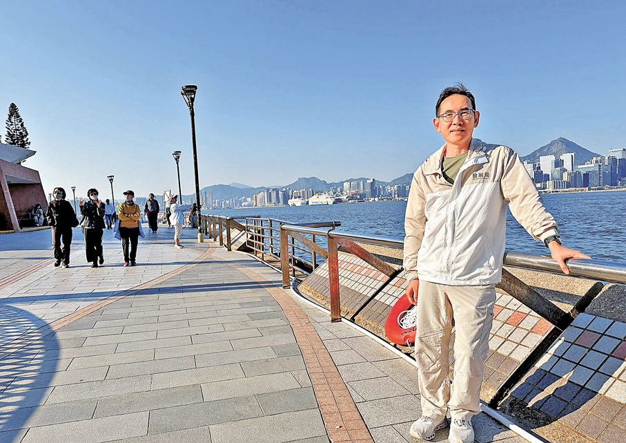●林智文表示，東岸板道（東段）已於早前開放，貫通港島北岸海濱，為市民及遊客提供連貫、暢達且多元的公共空間。 發展局網誌圖片