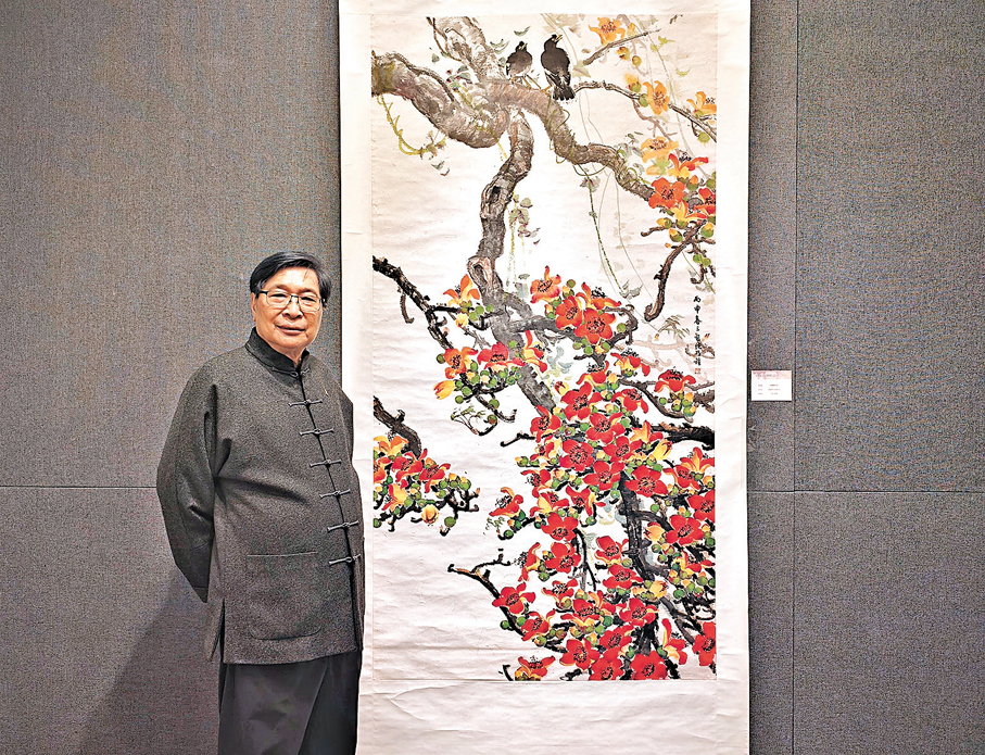 ●司徒乃鍾與畫作《南國春回》。