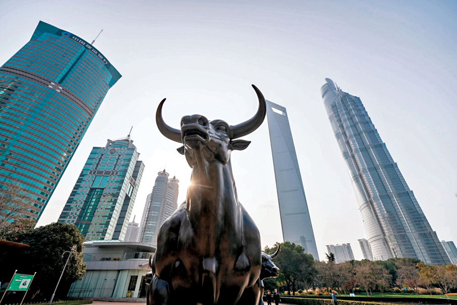 ●A股站在4,000點這一重要關口，市場更需要冷靜與審慎。 彭博社