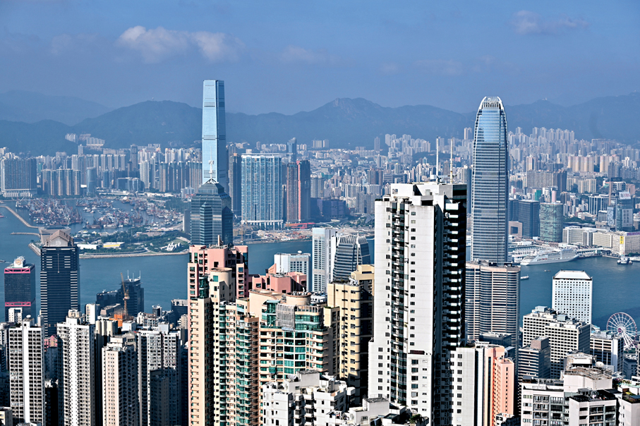 ●香港的合規穩定幣發行有望成為數字人民幣發展助力之一。圖為維港景色。 中新社