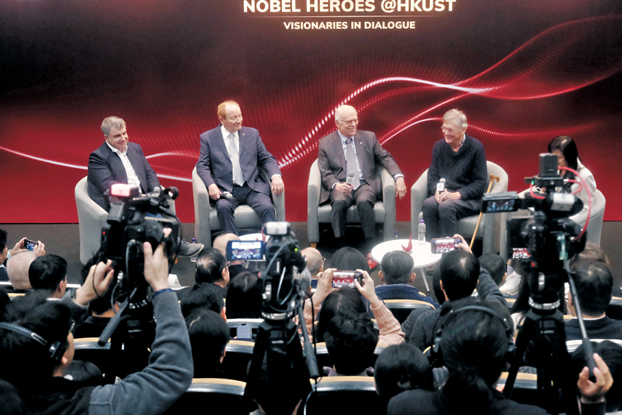 ●左起：諾沃肖諾夫、莫頓、格納羅及亨特    香港文匯報記者涂穴  攝