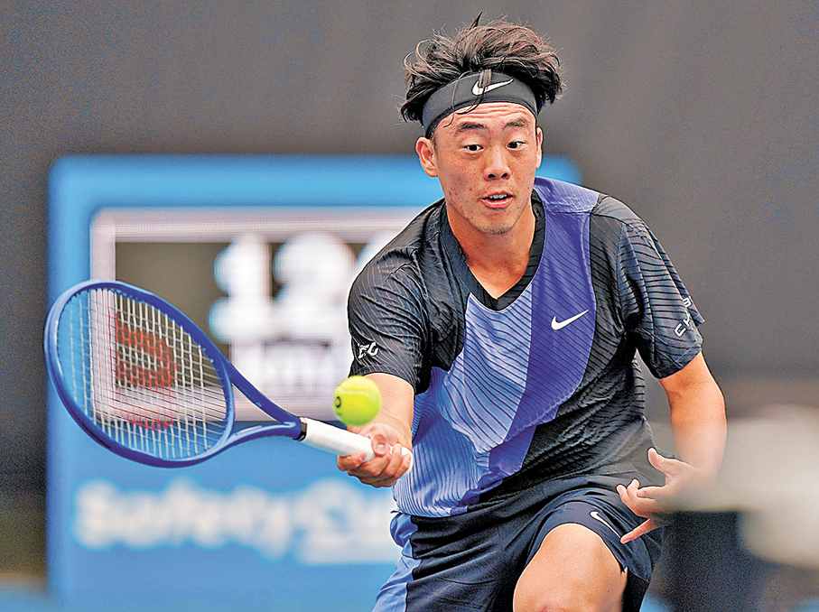 ●黃澤林直落兩盤淘汰白蘭捷，晉級第三圈。 新華社