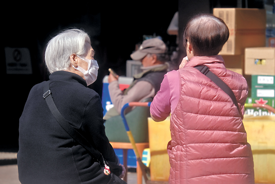 ●過去3年消委會每年接獲2,000多至近4,000宗涉及55歲或以上人士、樂齡消費者的投訴。 香港文匯報記者涂穴  攝